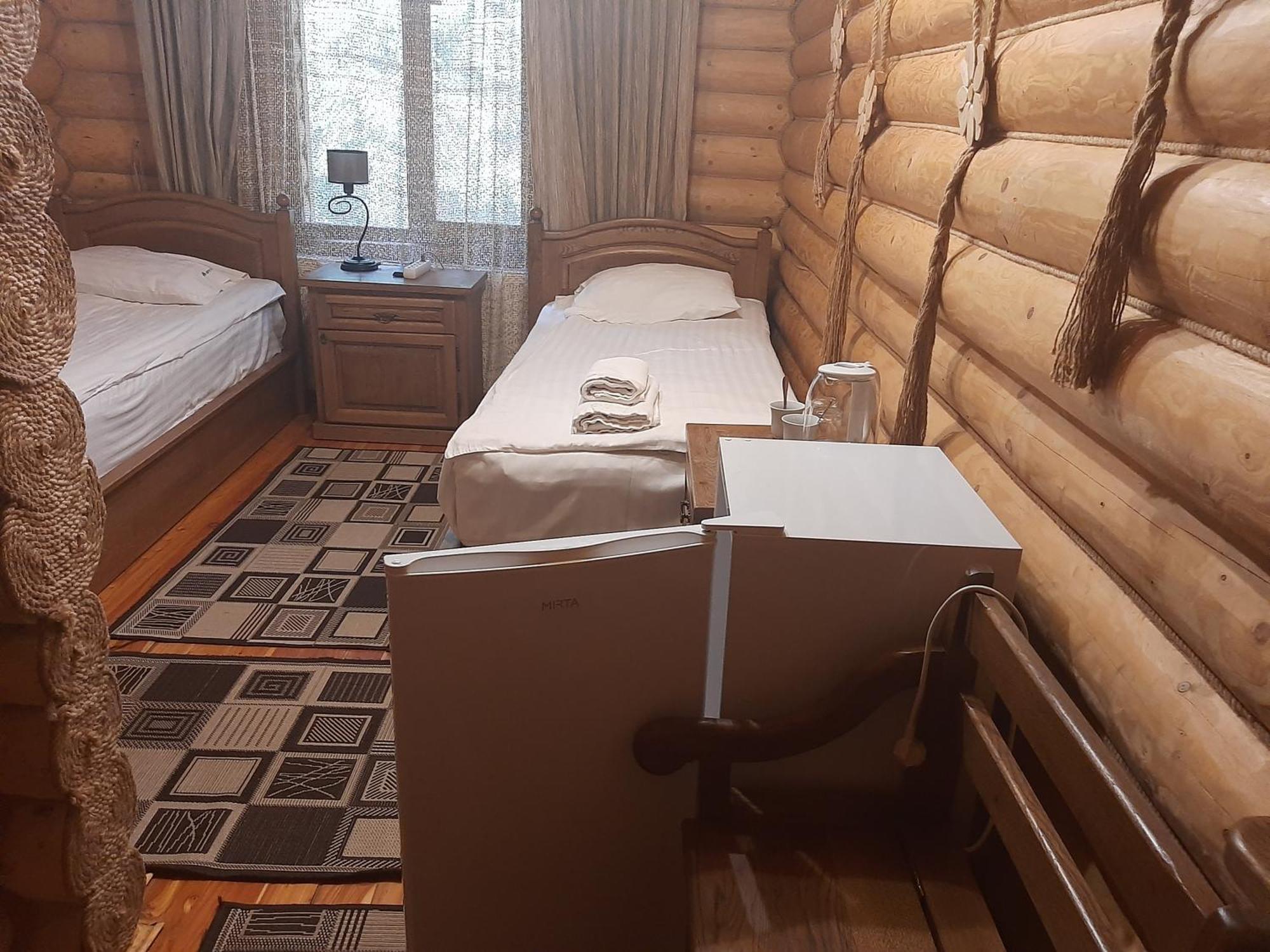 Арніка Hotell Synevyrsʼka Polyana Eksteriør bilde